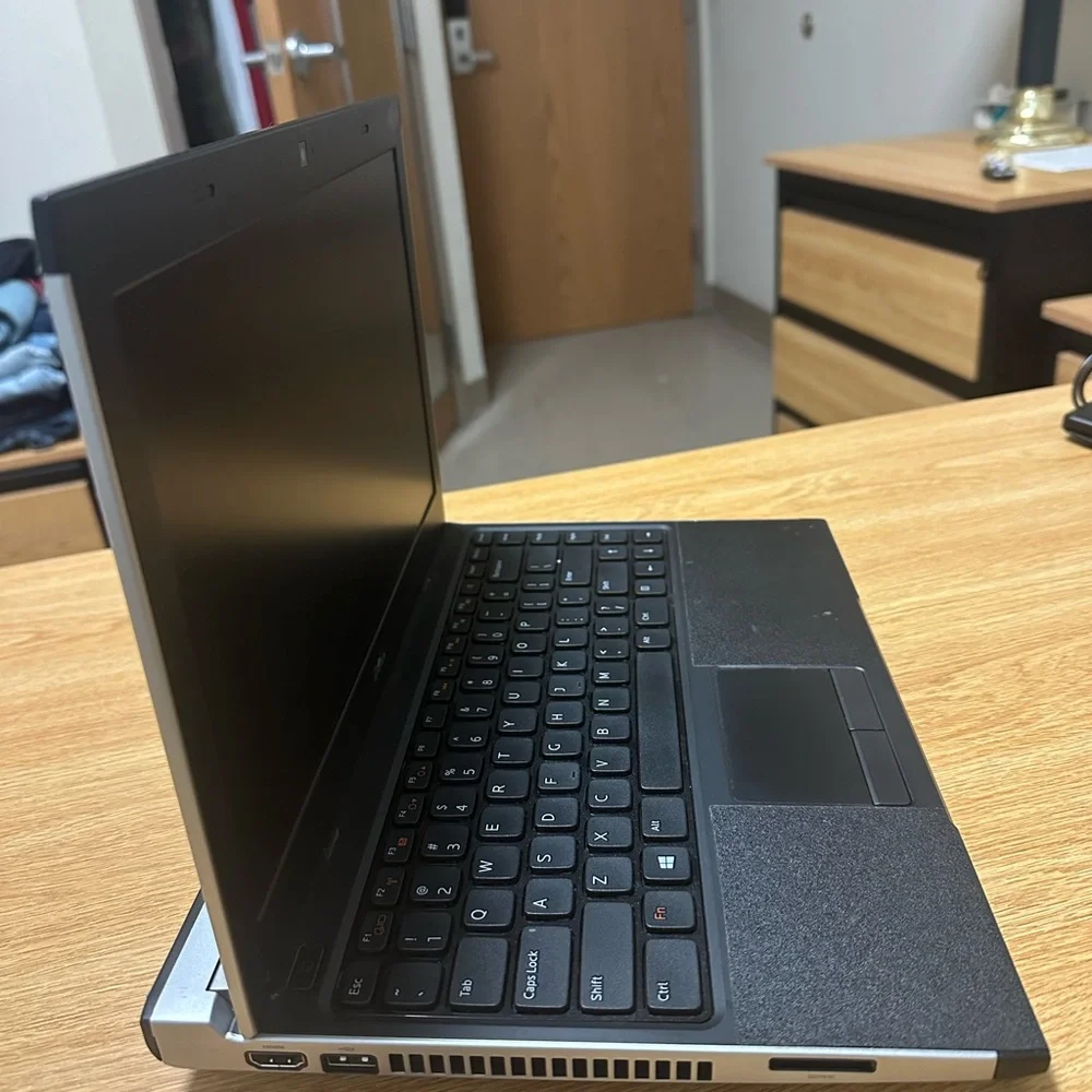 Dell Latitude 3330